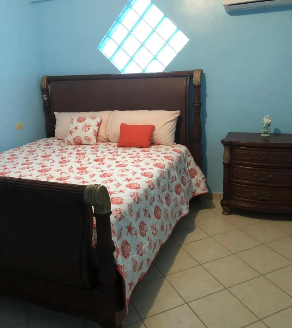 Rompeolas Beach House 2 Hotel Aguadilla
